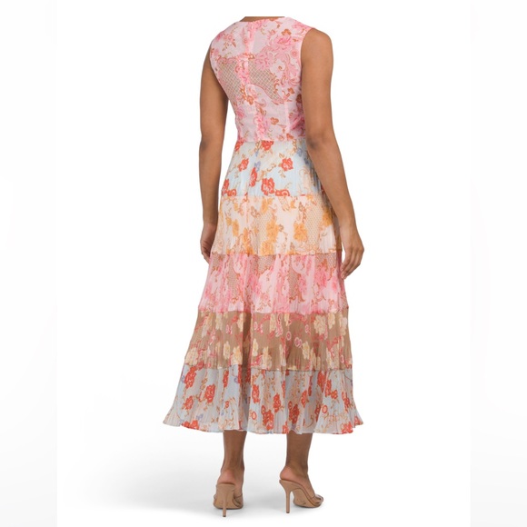 Dalia Macphee | Dresses | Last Piece Dalia Macpheevneck Floral Midi ...